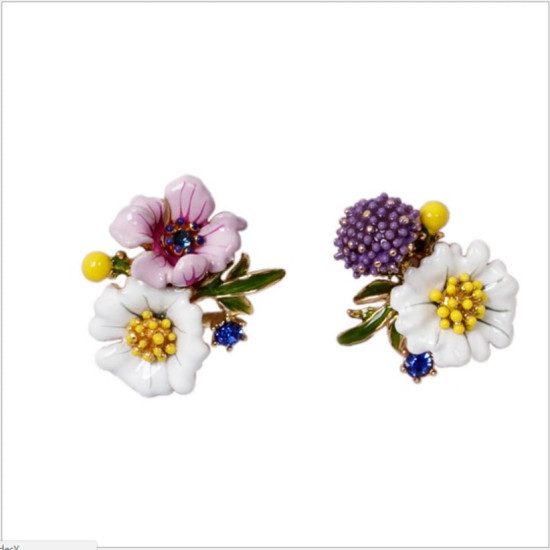 Juicy Grape Romantic Countryside Plants Series Enamel  White Daisy Flower  Purple Fruit Asymmetric Earrings YSTE-39220